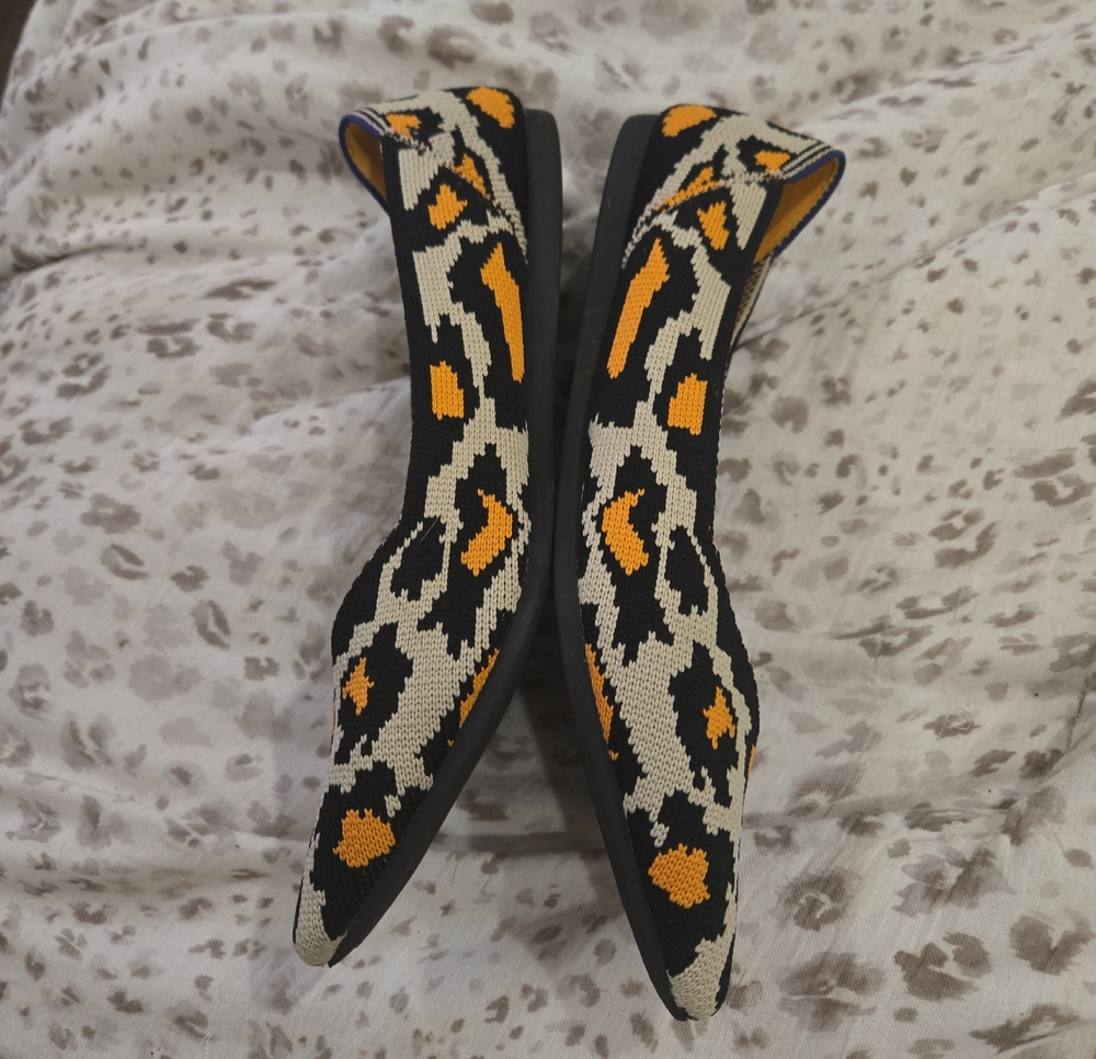 Designer Inspired Size 9 Leopard Pointed Toe Flats - Picture 2 of 6